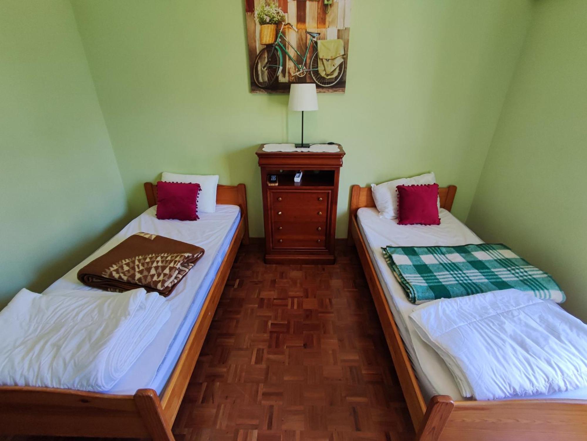 Apartamento, Com 3 Quartos Penha De Franca Lisboa
